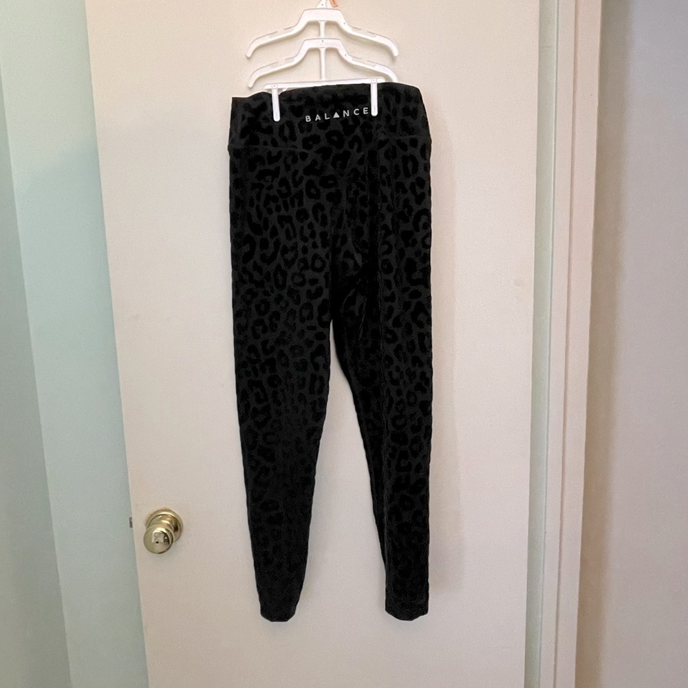 Balance athletica panther lux legging